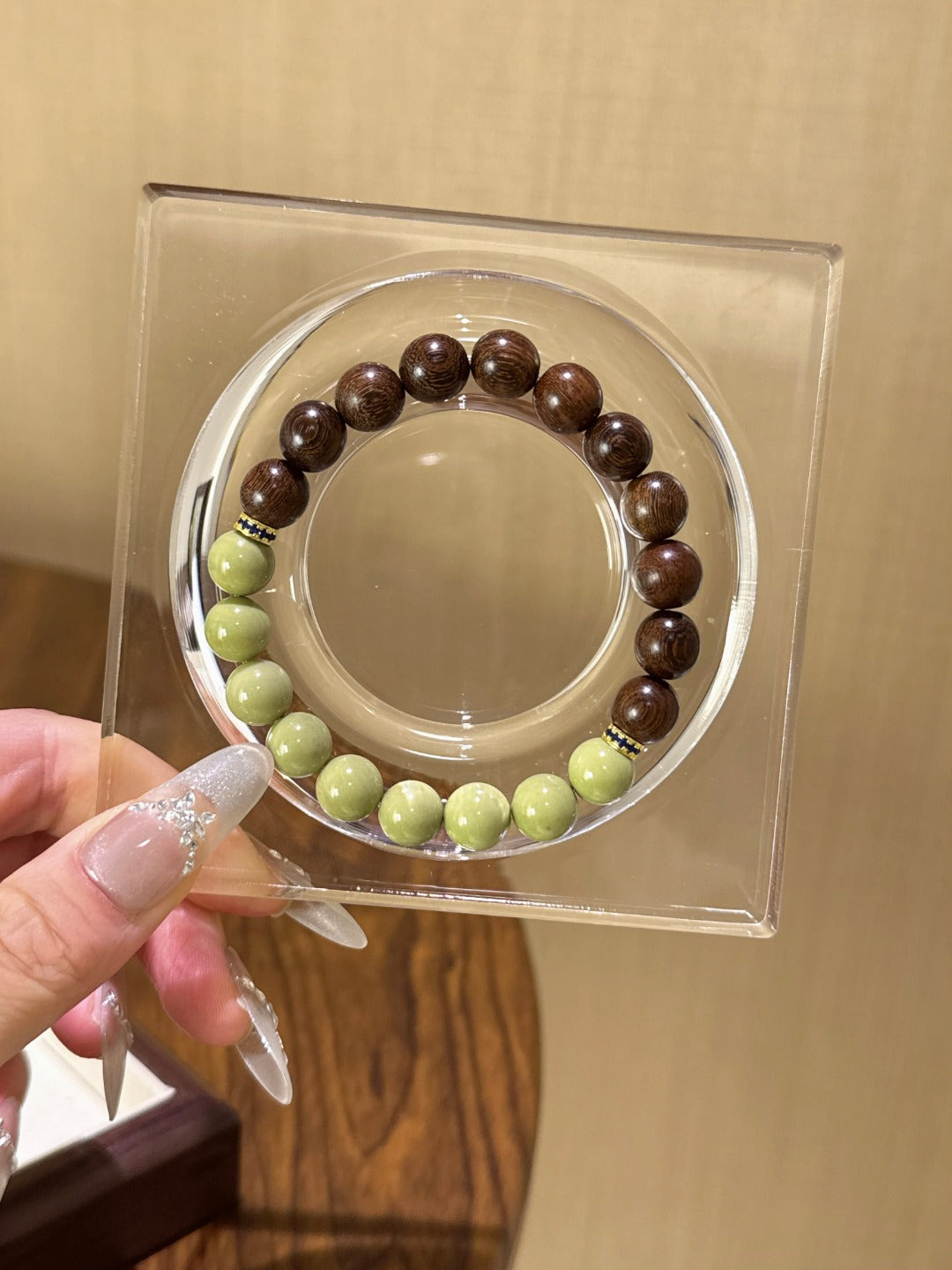 ▫️▪️ Alxa agate sandalwood bracelet